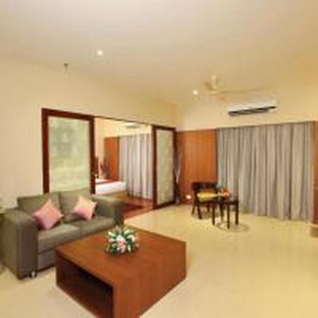 Jk Residency Cheruvathur מראה חיצוני תמונה